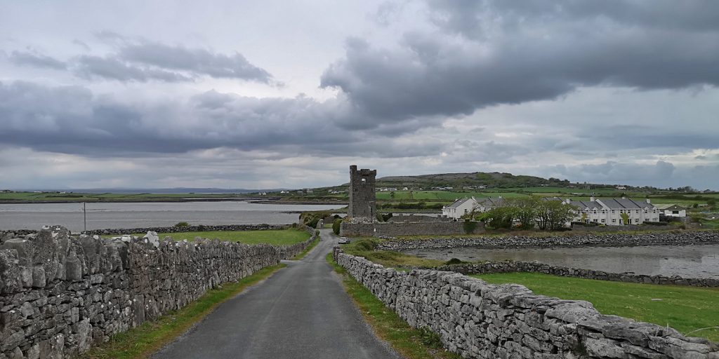 Shanmuckinish Caste, Muckinish West Tower House